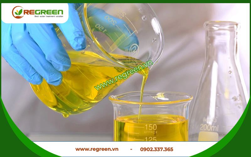 Thí nghiệm Jar Test cho cách pha PAC trong xử lý nước thải.