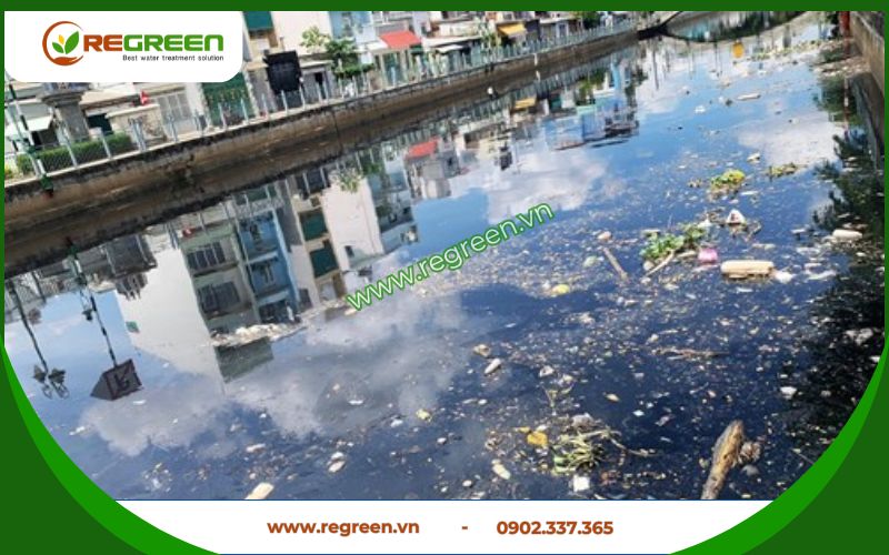 Nguồn nước ô nhiễm cần xử lý nước thải Quận 8.