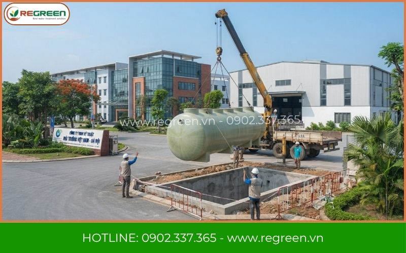 Cẩu hạ bồn composite lắp đặt xử lý nước thải Hà Nội âm đất.