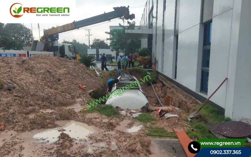 Đào đất cho trạm xử lý nước thải sinh hoạt 10m3 tại Bình Dương