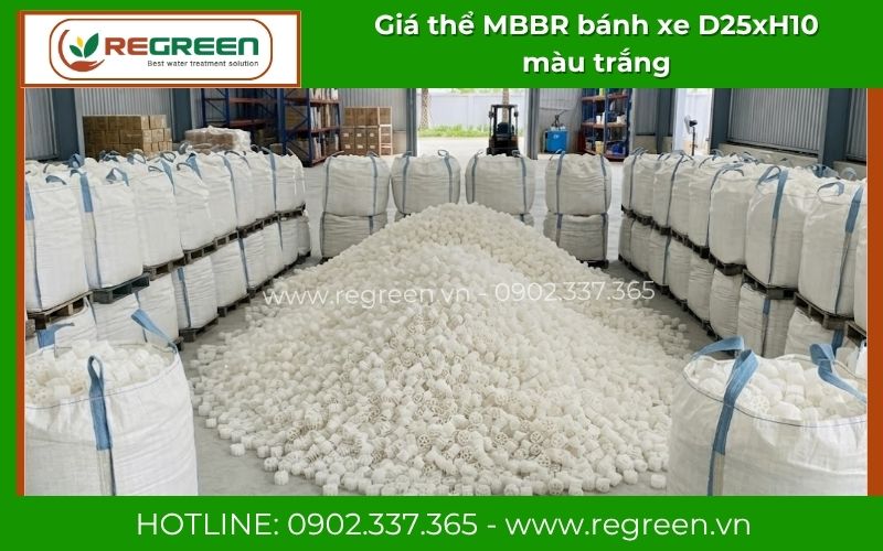 Kho chứa số lượng lớn giá thể MBBR D25xH10 trắng tại xưởng Regreen