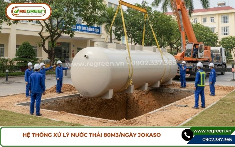 Xe cẩu hạ tải hệ thống xử lý nước thải 80m3 xuống hố.