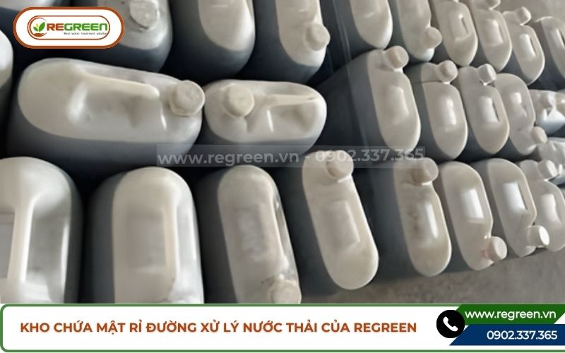 Kho mật rỉ đường xử lý nước thải của Regreen Việt Nam.