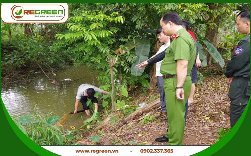 Thực trạng ô nhiễm dẫn đến xử phạt hành vi xả thải ra môi trường.