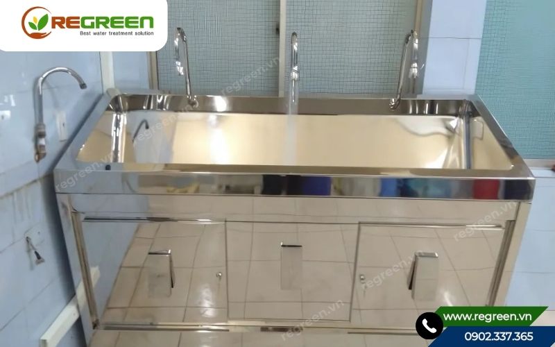 Bồn rửa tay y tế 3 vòi công suất lớn